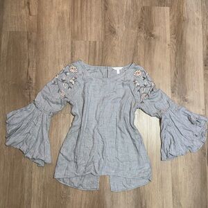LC Lauren Conrad Light Gray Blouse with Embroidered Floral Sleeves